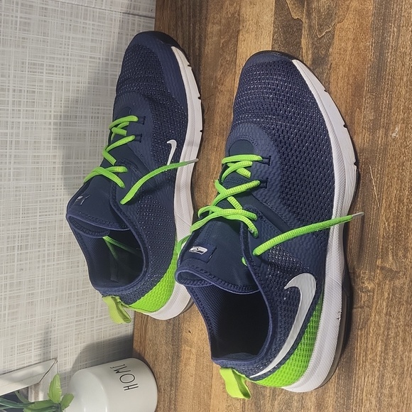 Nike Air Max Typha 2, NFL Seattle Seahawks, Blue Green White. Running shoes - Picture 3 of 6